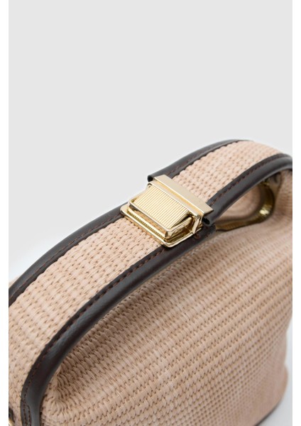 Holly Bej Hasır El ve Çapraz Çanta Hafif ve Şık Tasarım fırsatları