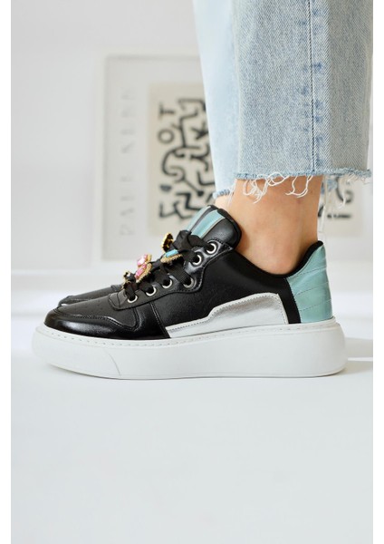Deena Siyah Kalın Tabanlı Taş Detaylı Sneakers fırsatları