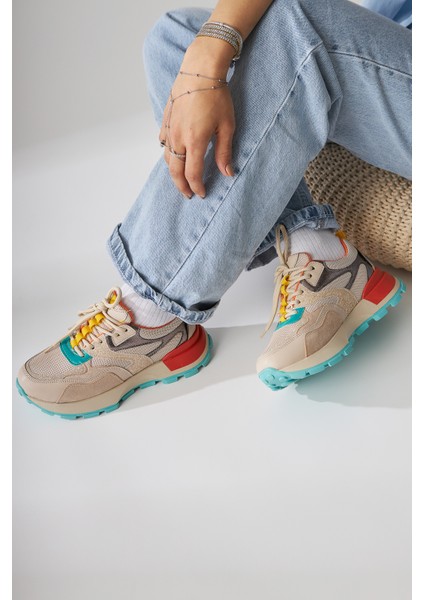 Netta Çok Renkli (Turuncu) File Detaylı Bağcıklı Sneakers fiyatları