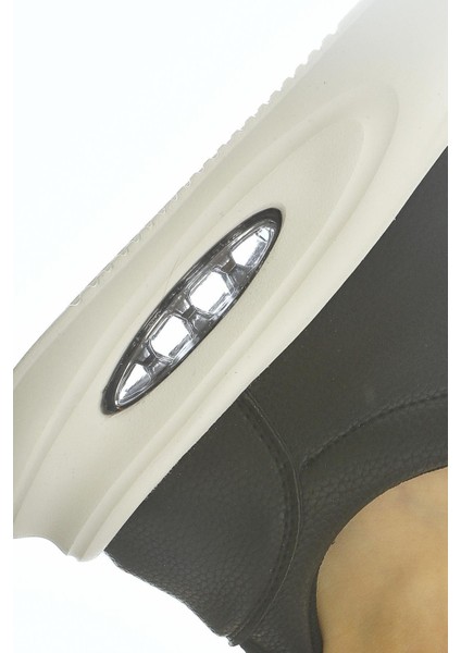 Loura Siyah Deri Desenli Havalı Taban Bağcıklı Sneakers fiyatları