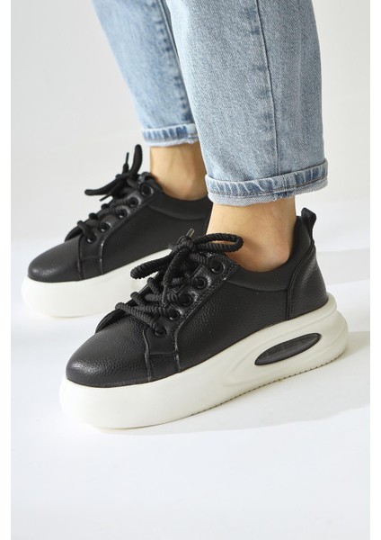 Loura Siyah Deri Desenli Havalı Taban Bağcıklı Sneakers modelleri