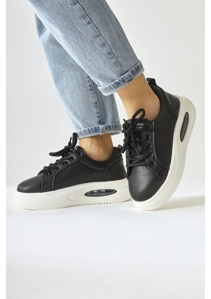 Loura Siyah Deri Desenli Havalı Taban Bağcıklı Sneakers fırsatları