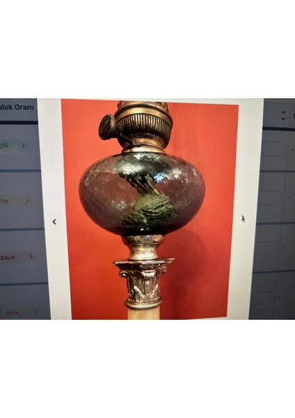 Fransız Pirinç ve Mermer Kaideli Gaz Lambası - 70 cm Boyunda