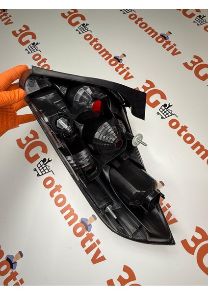 Stop Lambası Komple Sol Duysuz Linea modelleri