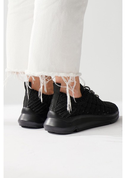 Melisia Siyah Taş Detaylı Örgü Spor Ayakabı indirimleri