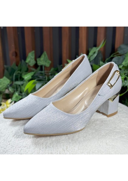 Parlak Dokulu Kemer Detaylı Düz Topuklu Ayakkabı M1152 fiyatları