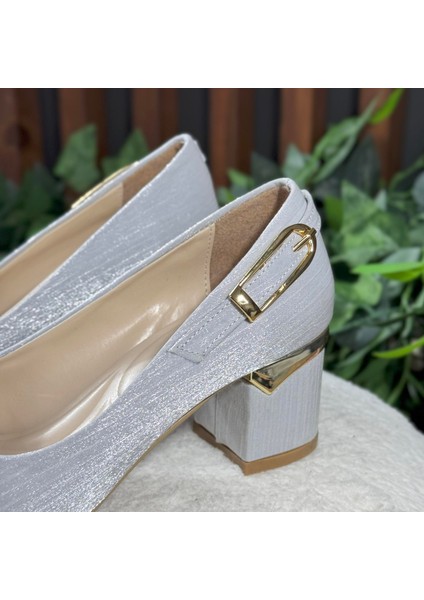 Parlak Dokulu Kemer Detaylı Düz Topuklu Ayakkabı M1152 modelleri
