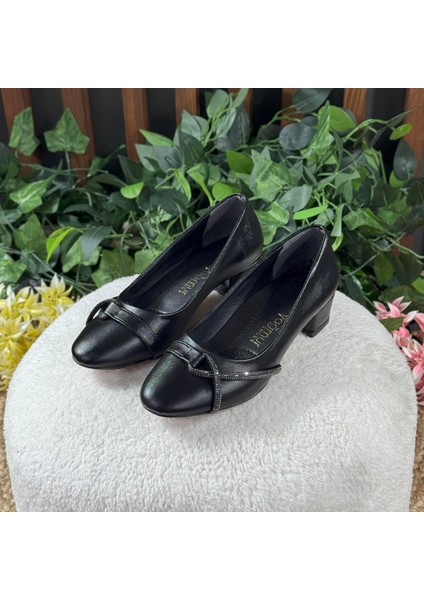 Yanı Taş Kurdele Detaylı Topuklu Ayakkabı M1145