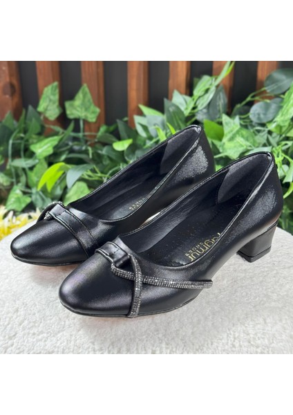 Yanı Taş Kurdele Detaylı Topuklu Ayakkabı M1145 fiyatları