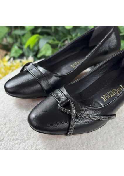 Yanı Taş Kurdele Detaylı Topuklu Ayakkabı M1145 modelleri