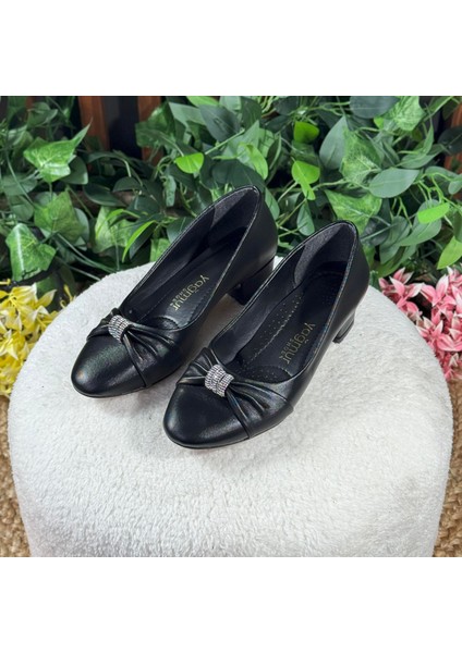 Fiyonku Küçük Taş Detaylı Topuklu Ayakkabı M1155