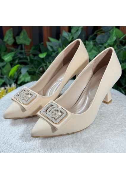 Özel Tokalı Sivri Burun Topuklu Ayakkabı M1137 modelleri