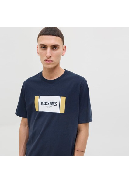 Erkek Gögüs Logo Baskili Tisört - Hayato fırsatları