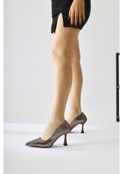 Celestine Platin Balık Pulu Dokulu Sivri Burunlu Stiletto fırsatları