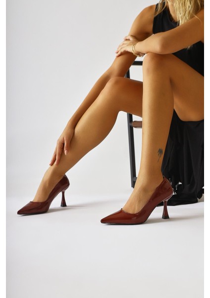 Celestine Bordo Rugan Sivri Burunlu Stiletto fırsatları