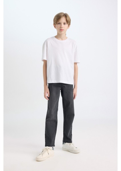 Erkek Çocuk Loose Fit Düz Paça Cepli Basic Düz Jean Pantolon C3698A824WN