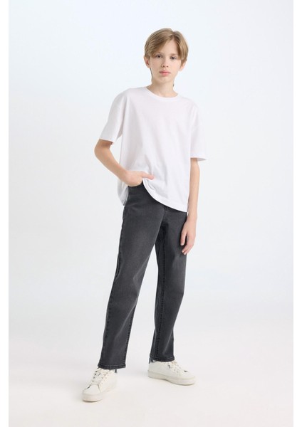 Erkek Çocuk Loose Fit Düz Paça Cepli Basic Düz Jean Pantolon C3698A824WN modelleri