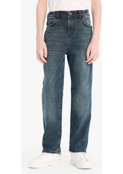 Erkek Çocuk Straight Fit Düz Paça Jean Pantolon D7087A825SP fırsatları