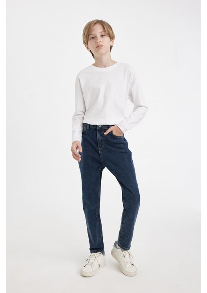 Erkek Çocuk Carrot Fit Düz Paça Cepli Jean Pantolon C5719A824WN