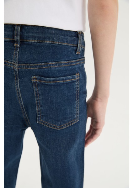 Erkek Çocuk Slim Fit Dar Kesim Düz Paça Basic Düz Jean Pantolon D6649A825SM