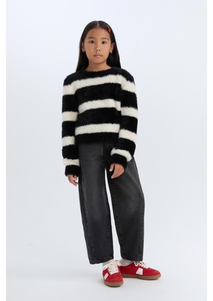 Kız Çocuk Barrel Fit Bilek Boy Geniş Bol Paça Jean Pantolon D5448A824WN modelleri