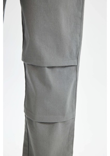 Erkek Çocuk Bağcıklı Beli ve Paçası Lastikli Cepli Jogger Gabardin Pantolon C7577A824WN