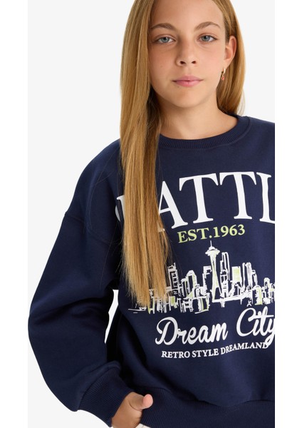 Kız Çocuk Relax Fit Bisiklet Yaka Baskılı Sweatshirt D4384A824WN fırsatları