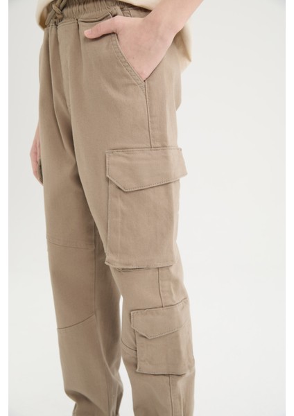 Erkek Çocuk Kargo Cepli Standart Paça Gabardin Jogger Pantolon D6314A825SP indirimleri