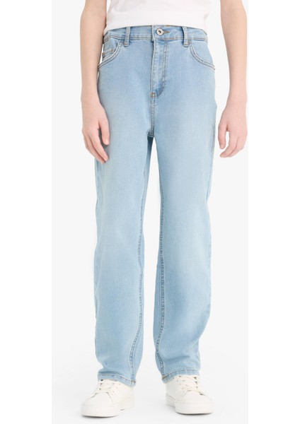 Erkek Çocuk Straight Fit Düz Paça Cepli Basic Düz Jean Pantolon C3697A824WN fırsatları