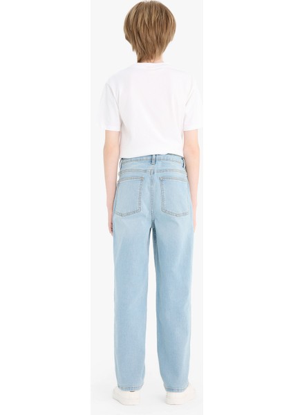Erkek Çocuk Straight Fit Düz Paça Cepli Basic Düz Jean Pantolon C3697A824WN