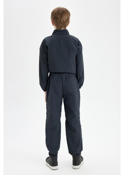 Erkek Çocuk Beli ve Paçası Lastikli Cepli Antrasit Jogger Paça Paraşüt Pantolon D0334A824AU indirimleri