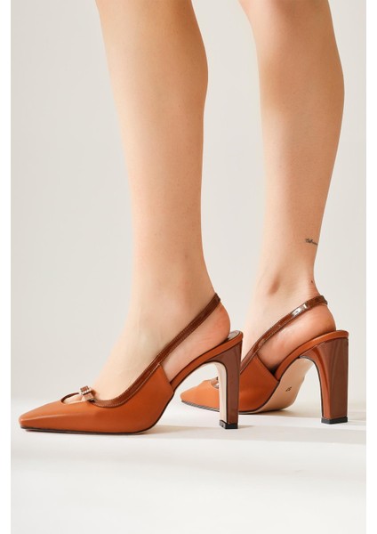 Elenita Taba Küt Burunlu Taş Detaylı Topuklu Ayakkabı fırsatları