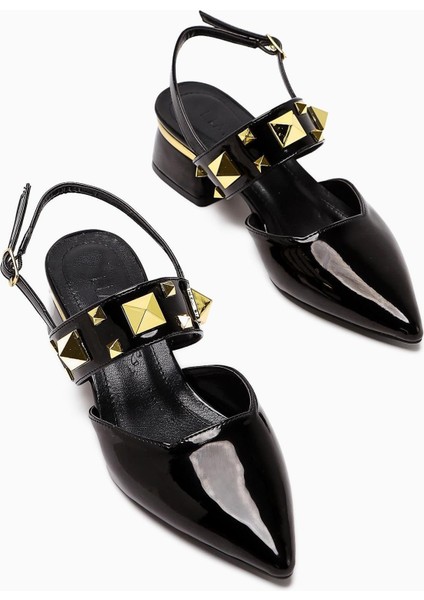 Nicoline Siyah Rugan Sivri Burunlu Piramidal Zımbalı Kalın Bantlı Kısa Topuklu Kadın Ayakkabı