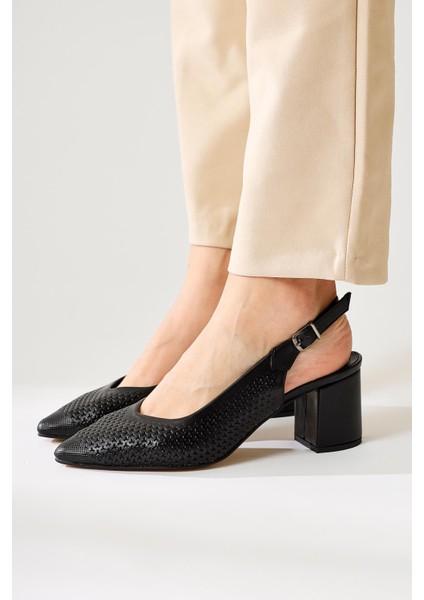 Narisara Siyah Sivri Burunlu Lazer Delikli Toka Detaylı Topuklu Ayakkabı fiyatları