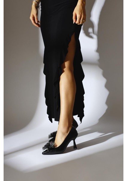 Choi Siyah Rugan Sivri Burunlu Taşlı Püskül Detaylı Topuklu Kadın Ayakkabı indirimleri