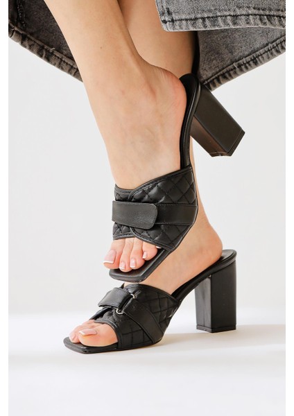 Prisha Siyah Çıtçıt Detaylı Desenli Topuklu Ayakkabı modelleri