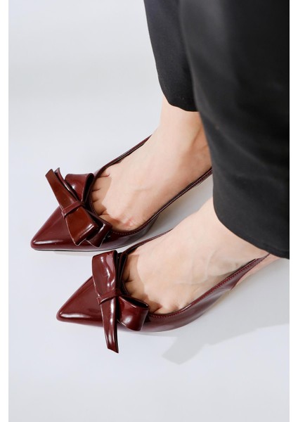 Thove Bordo Rugan Sivri Burunlu Fiyonk Detaylı Topuklu Ayakkabı fırsatları