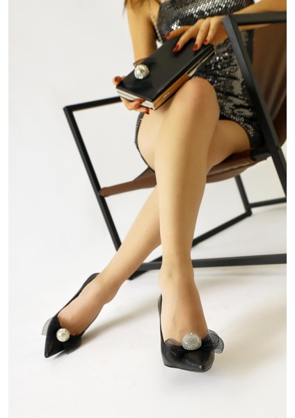 Partile Siyah Disko Topu Detaylı Tül Fiyonklu Stiletto fırsatları