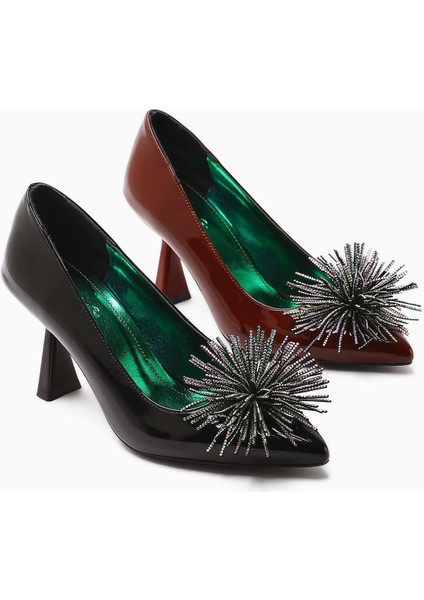 Choi Bordo Rugan Sivri Burunlu Taşlı Püskül Detaylı Topuklu Kadın Ayakkabı fiyatları