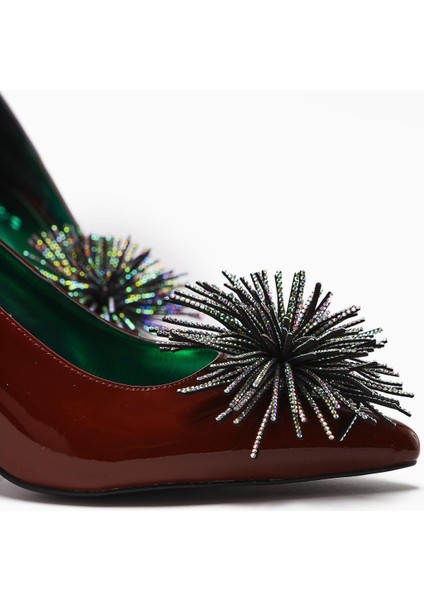 Choi Bordo Rugan Sivri Burunlu Taşlı Püskül Detaylı Topuklu Kadın Ayakkabı fırsatları