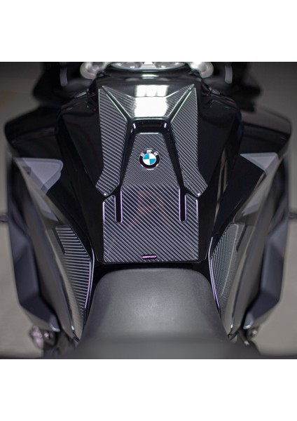 Bmw S1000XR 2023 ile Uyumlu Kaydırmaz 6d Karbon 7 Parça Tank Pad Seti GC44 modelleri