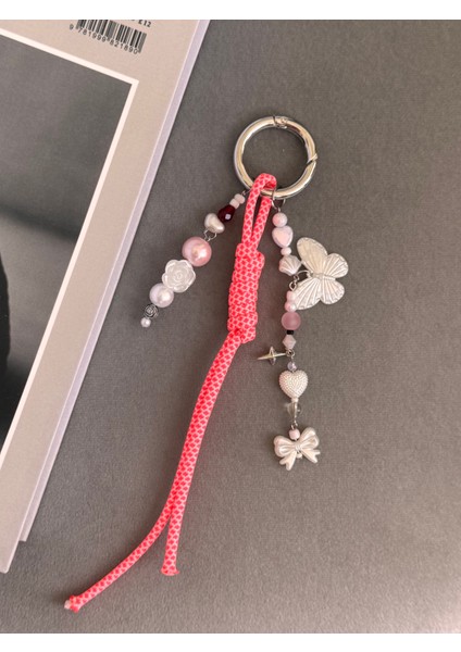 Pembe Beyaz Kelebek Büyük Çanta Charm, Çanta Süsü Anahtarlık, Paracord Ip Anahtarlık fiyatları