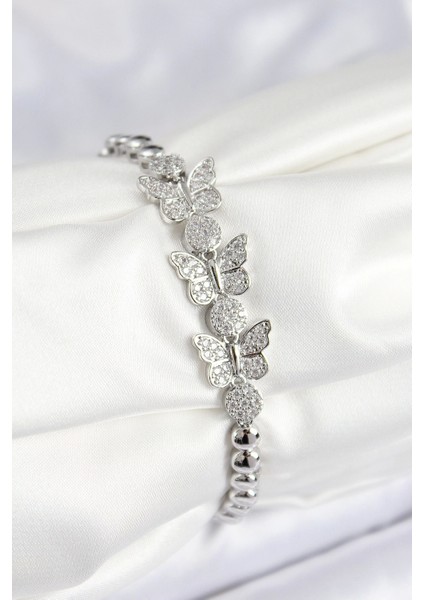 Pirinç Zirkon Taşlı Kelebek Model Gümüş Renk Kadın Bileklik - TJ-BB7542