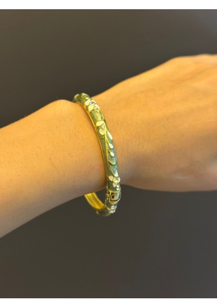 Çelik Mineli Desenli Kadın Kelepçe Bileklik