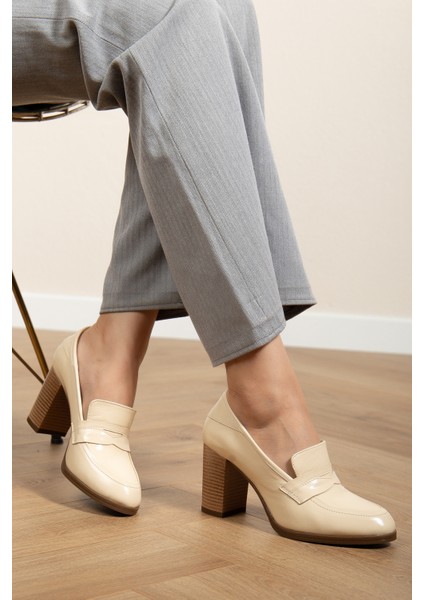 Kadın Deri Saraçlı Klasik Topuklu Ayakkabı 2145 Klasik Bej Rugan 35