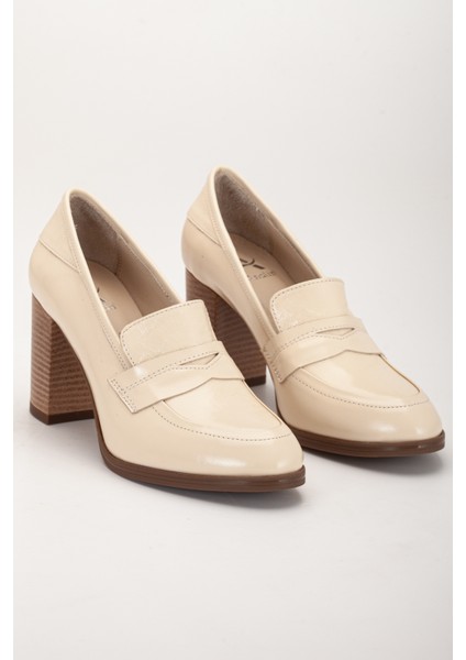 Kadın Deri Saraçlı Klasik Topuklu Ayakkabı 2145 Klasik Bej Rugan 35 fırsatları