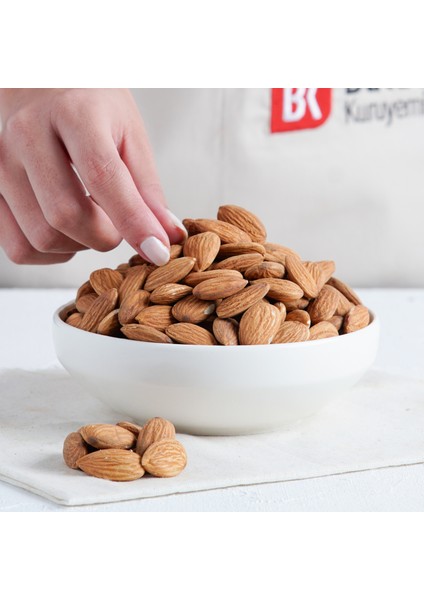 Badem Içi Çiğ (Kg) 200 gr modelleri