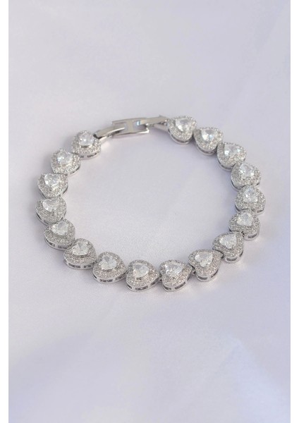 Vip Seri Pirinç Zirkon Taşlı Gümüş Renk Kalp Model Bileklik