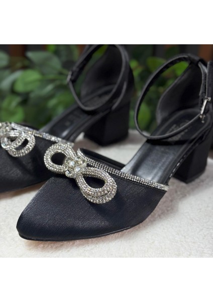 Taş Fiyonklu Bilek Bağlamalı Topuklu Ayakkabı M1117 fiyatları