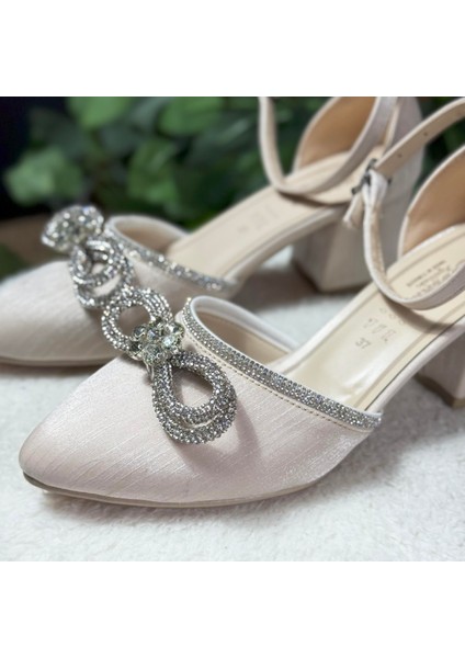 Taş Fiyonklu Bilek Bağlamalı Topuklu Ayakkabı M1118 fiyatları